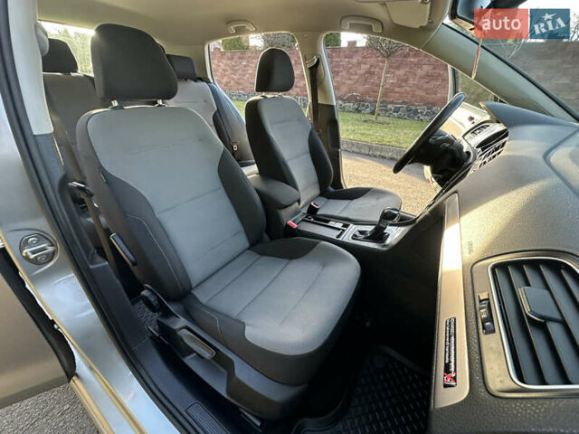 Серый Фольксваген e-Golf, объемом двигателя 0 л и пробегом 60 тыс. км за 9463 $, фото 14 на Automoto.ua