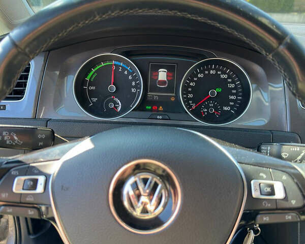 Сірий Фольксваген e-Golf, об'ємом двигуна 0 л та пробігом 150 тис. км за 9200 $, фото 12 на Automoto.ua