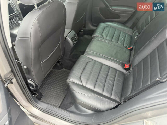 Серый Фольксваген e-Golf, объемом двигателя 0 л и пробегом 99 тыс. км за 9490 $, фото 41 на Automoto.ua