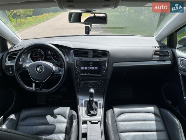 Серый Фольксваген e-Golf, объемом двигателя 0 л и пробегом 128 тыс. км за 9500 $, фото 4 на Automoto.ua