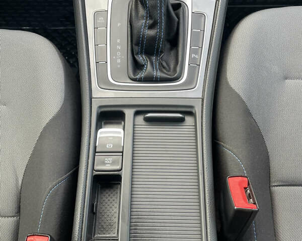 Фольксваген e-Golf 2015 в Кропивницком (Кировограде) на Automoto.ua Серый Фольксваген e-Golf, объемом двигателя 0 л и пробегом 131 тыс. км за 8800 $, фото 14 на Automoto.ua