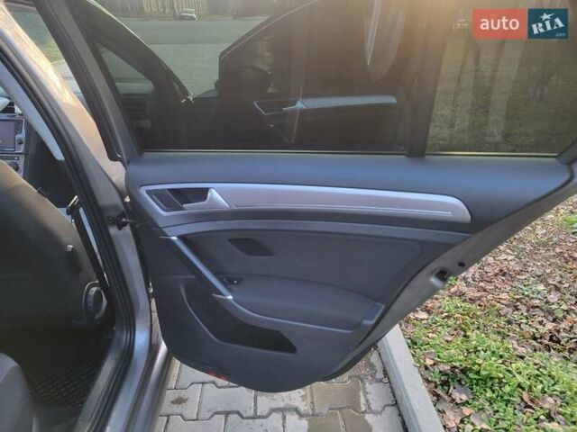 Сірий Фольксваген e-Golf, об'ємом двигуна 0 л та пробігом 154 тис. км за 9300 $, фото 123 на Automoto.ua