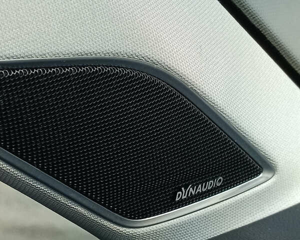 Серый Фольксваген e-Golf, объемом двигателя 0 л и пробегом 80 тыс. км за 8900 $, фото 22 на Automoto.ua