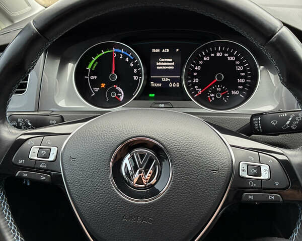 Сірий Фольксваген e-Golf, об'ємом двигуна 0 л та пробігом 122 тис. км за 8600 $, фото 21 на Automoto.ua