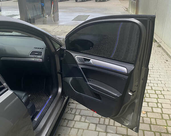 Сірий Фольксваген e-Golf, об'ємом двигуна 0 л та пробігом 128 тис. км за 10008 $, фото 5 на Automoto.ua