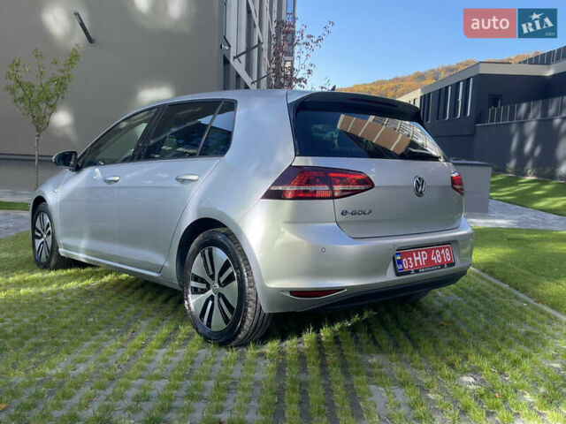Серый Фольксваген e-Golf, объемом двигателя 0 л и пробегом 98 тыс. км за 8750 $, фото 8 на Automoto.ua