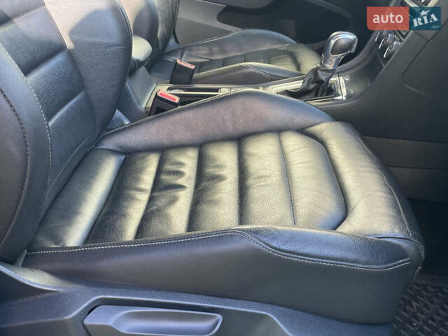 Серый Фольксваген e-Golf, объемом двигателя 0 л и пробегом 98 тыс. км за 8750 $, фото 36 на Automoto.ua