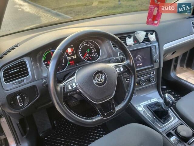 Сірий Фольксваген e-Golf, об'ємом двигуна 0 л та пробігом 154 тис. км за 9300 $, фото 101 на Automoto.ua