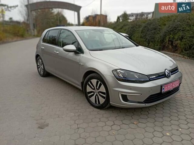 Серый Фольксваген e-Golf, объемом двигателя 0 л и пробегом 162 тыс. км за 8499 $, фото 1 на Automoto.ua