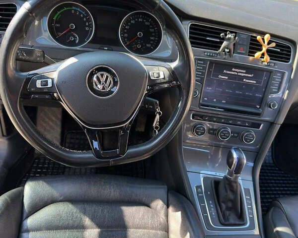 Сірий Фольксваген e-Golf, об'ємом двигуна 0 л та пробігом 150 тис. км за 9200 $, фото 22 на Automoto.ua