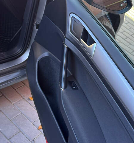 Серый Фольксваген e-Golf, объемом двигателя 0 л и пробегом 133 тыс. км за 8400 $, фото 14 на Automoto.ua