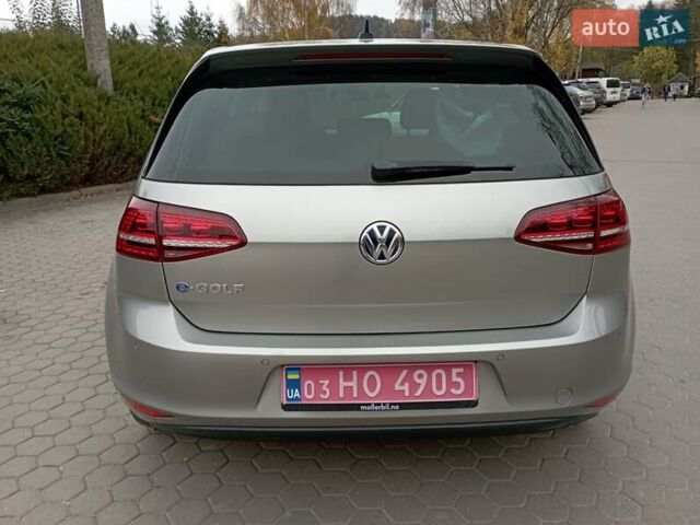 Серый Фольксваген e-Golf, объемом двигателя 0 л и пробегом 162 тыс. км за 8499 $, фото 11 на Automoto.ua