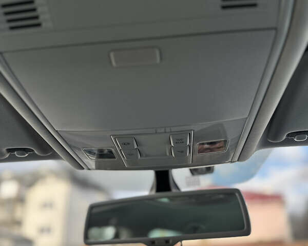 Серый Фольксваген e-Golf, объемом двигателя 0 л и пробегом 128 тыс. км за 8500 $, фото 21 на Automoto.ua