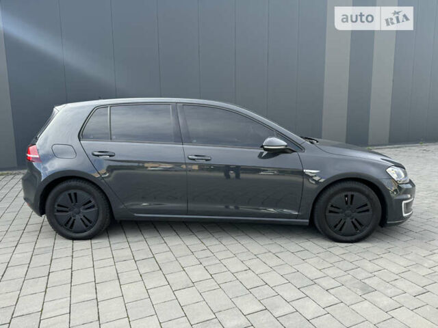 Сірий Фольксваген e-Golf, об'ємом двигуна 0 л та пробігом 121 тис. км за 9000 $, фото 11 на Automoto.ua