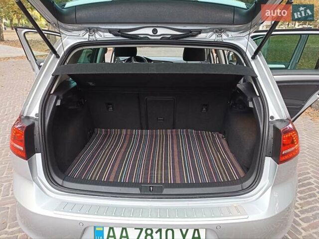 Серый Фольксваген e-Golf, объемом двигателя 0 л и пробегом 140 тыс. км за 11000 $, фото 14 на Automoto.ua