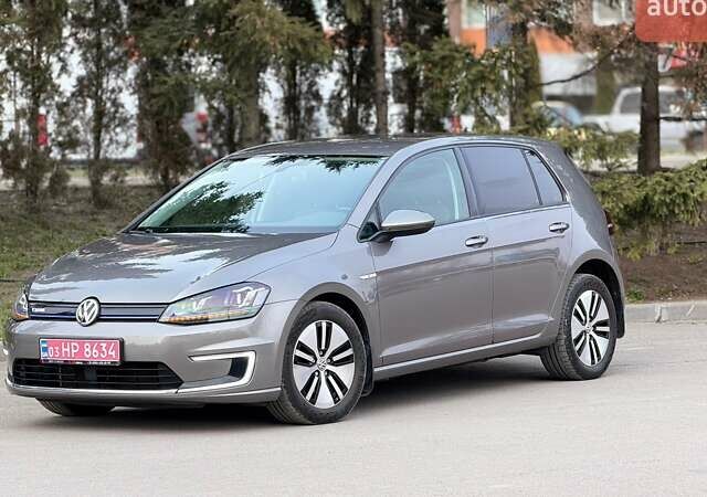 Серый Фольксваген e-Golf, объемом двигателя 0 л и пробегом 136 тыс. км за 8450 $, фото 1 на Automoto.ua