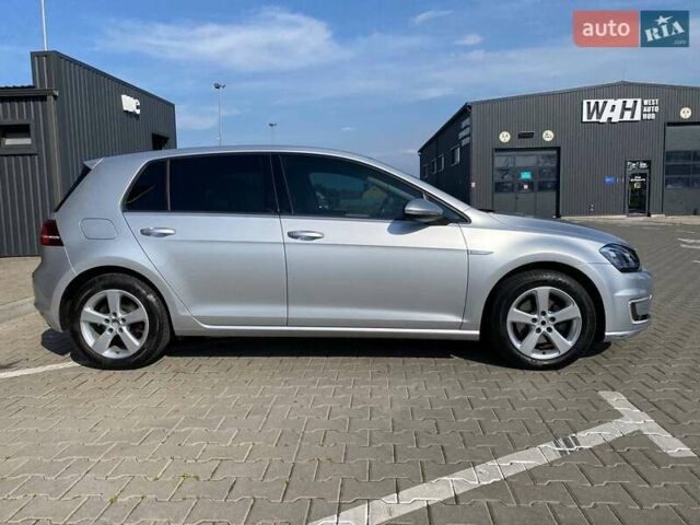 Серый Фольксваген e-Golf, объемом двигателя 0 л и пробегом 81 тыс. км за 13000 $, фото 3 на Automoto.ua