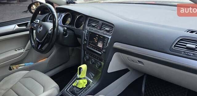 Сірий Фольксваген e-Golf, об'ємом двигуна 0 л та пробігом 226 тис. км за 7000 $, фото 13 на Automoto.ua
