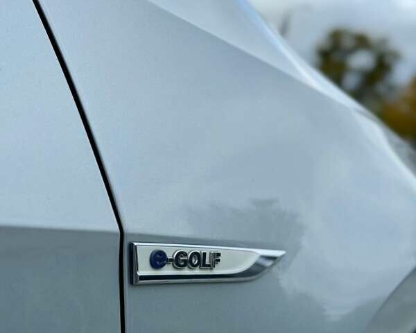 Сірий Фольксваген e-Golf, об'ємом двигуна 0 л та пробігом 111 тис. км за 7850 $, фото 12 на Automoto.ua