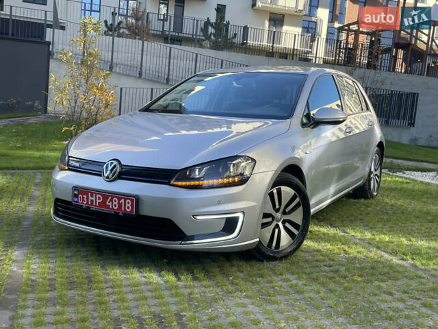 Серый Фольксваген e-Golf, объемом двигателя 0 л и пробегом 98 тыс. км за 8750 $, фото 1 на Automoto.ua