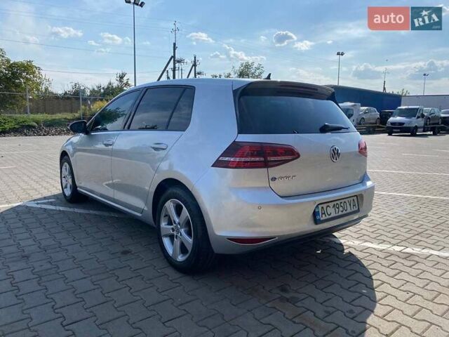 Серый Фольксваген e-Golf, объемом двигателя 0 л и пробегом 81 тыс. км за 13000 $, фото 4 на Automoto.ua