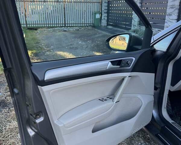 Сірий Фольксваген e-Golf, об'ємом двигуна 0 л та пробігом 103 тис. км за 9333 $, фото 5 на Automoto.ua