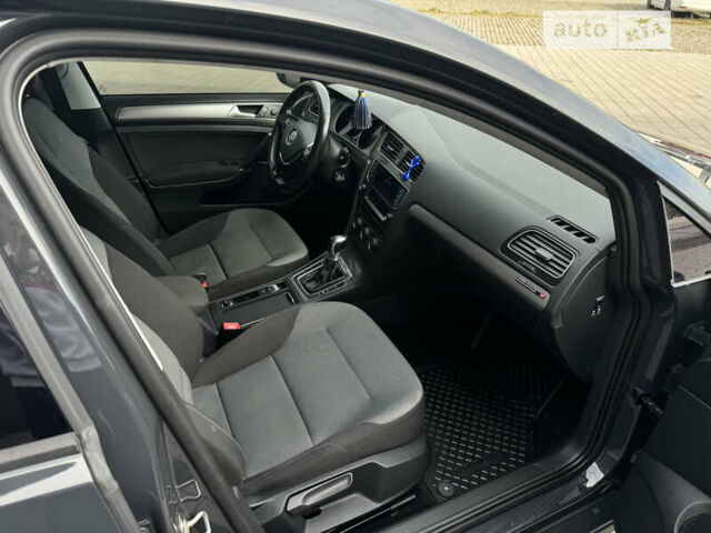Сірий Фольксваген e-Golf, об'ємом двигуна 0 л та пробігом 121 тис. км за 9000 $, фото 26 на Automoto.ua