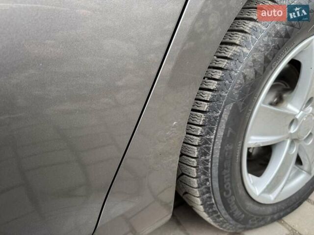 Серый Фольксваген e-Golf, объемом двигателя 0 л и пробегом 90 тыс. км за 8000 $, фото 19 на Automoto.ua