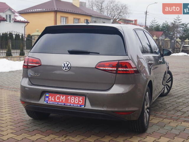 Серый Фольксваген e-Golf, объемом двигателя 0 л и пробегом 96 тыс. км за 8500 $, фото 8 на Automoto.ua