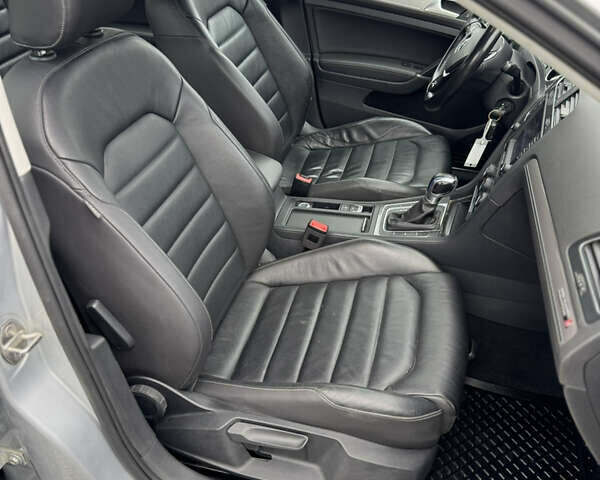 Серый Фольксваген e-Golf, объемом двигателя 0 л и пробегом 190 тыс. км за 8200 $, фото 19 на Automoto.ua