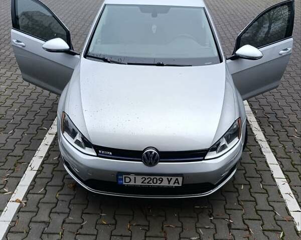 Сірий Фольксваген e-Golf, об'ємом двигуна 0 л та пробігом 111 тис. км за 7700 $, фото 2 на Automoto.ua
