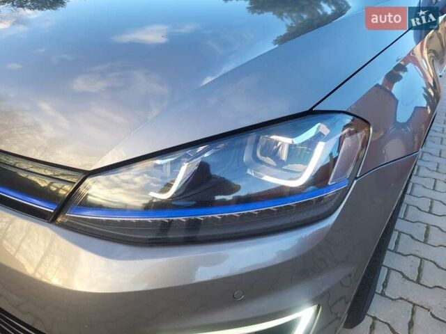 Сірий Фольксваген e-Golf, об'ємом двигуна 0 л та пробігом 154 тис. км за 9300 $, фото 13 на Automoto.ua