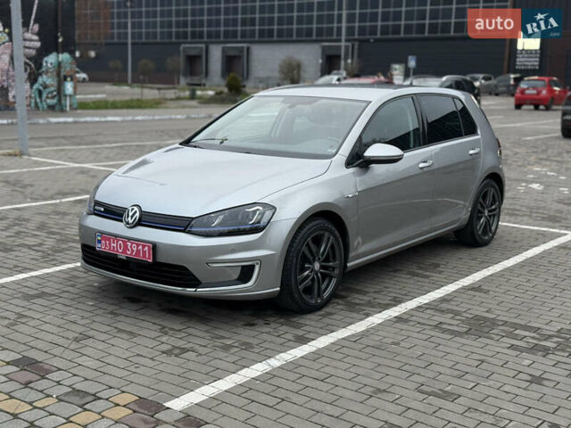 Серый Фольксваген e-Golf, объемом двигателя 0 л и пробегом 125 тыс. км за 9300 $, фото 13 на Automoto.ua