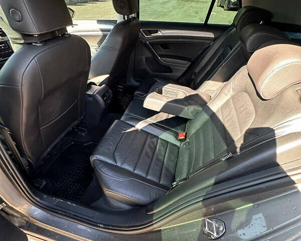 Сірий Фольксваген e-Golf, об'ємом двигуна 0 л та пробігом 150 тис. км за 9200 $, фото 9 на Automoto.ua