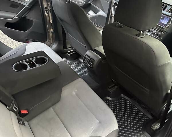 Сірий Фольксваген e-Golf, об'ємом двигуна 0 л та пробігом 167 тис. км за 9600 $, фото 6 на Automoto.ua