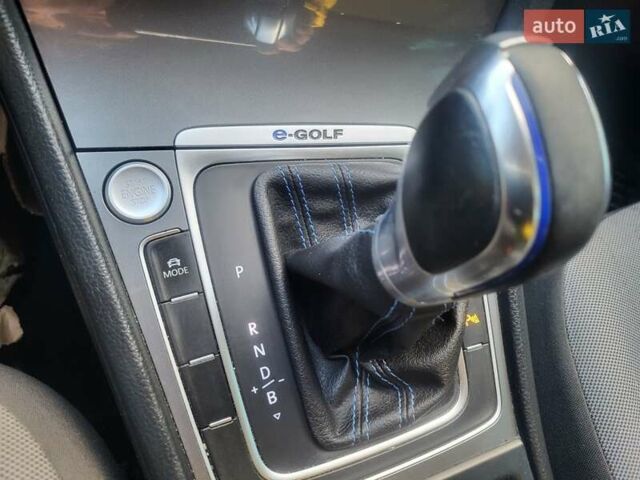 Сірий Фольксваген e-Golf, об'ємом двигуна 0 л та пробігом 154 тис. км за 9300 $, фото 145 на Automoto.ua