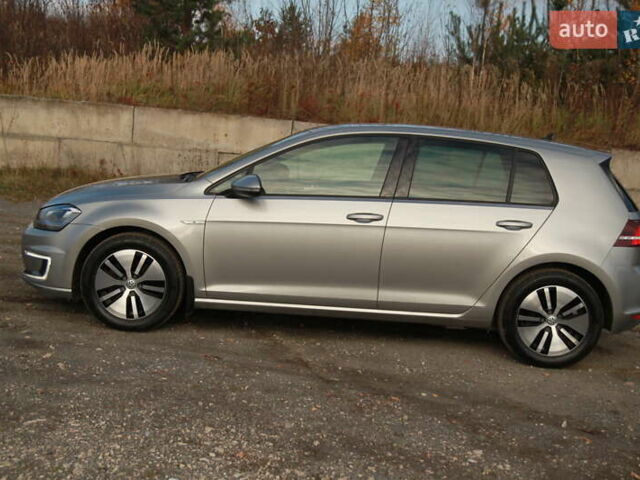 Серый Фольксваген e-Golf, объемом двигателя 0 л и пробегом 162 тыс. км за 8499 $, фото 49 на Automoto.ua