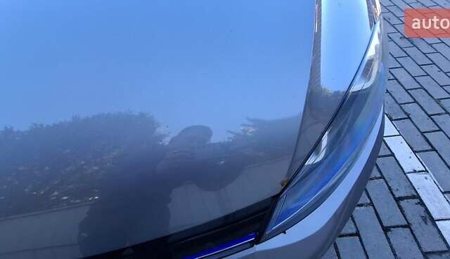 Серый Фольксваген e-Golf, объемом двигателя 0 л и пробегом 158 тыс. км за 8000 $, фото 5 на Automoto.ua