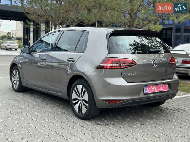 Серый Фольксваген e-Golf, объемом двигателя 0 л и пробегом 99 тыс. км за 9490 $, фото 5 на Automoto.ua