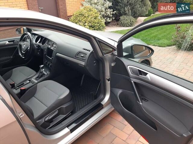 Сірий Фольксваген e-Golf, об'ємом двигуна 0 л та пробігом 97 тис. км за 9500 $, фото 13 на Automoto.ua