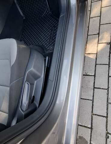 Серый Фольксваген e-Golf, объемом двигателя 0 л и пробегом 158 тыс. км за 8000 $, фото 25 на Automoto.ua