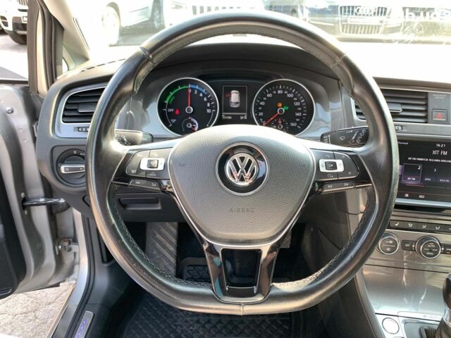 Серый Фольксваген e-Golf, объемом двигателя 0 л и пробегом 111 тыс. км за 9790 $, фото 34 на Automoto.ua