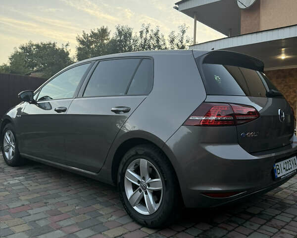 Серый Фольксваген e-Golf, объемом двигателя 0 л и пробегом 160 тыс. км за 9500 $, фото 13 на Automoto.ua