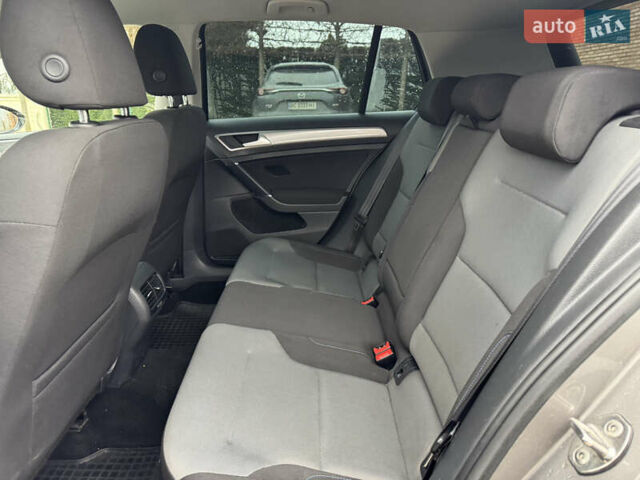 Серый Фольксваген e-Golf, объемом двигателя 0 л и пробегом 136 тыс. км за 7600 $, фото 10 на Automoto.ua