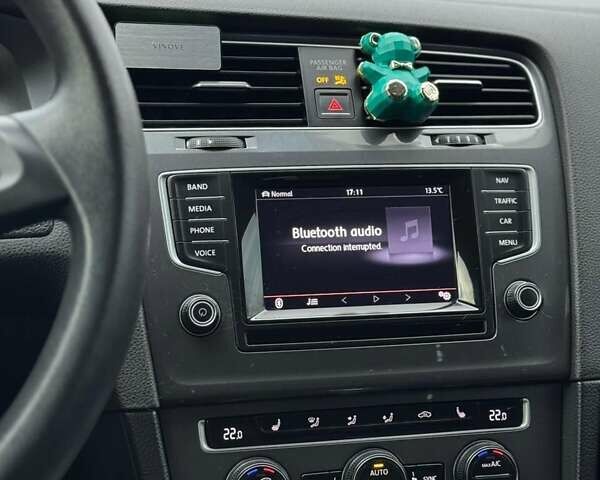 Сірий Фольксваген e-Golf, об'ємом двигуна 0 л та пробігом 111 тис. км за 7850 $, фото 28 на Automoto.ua