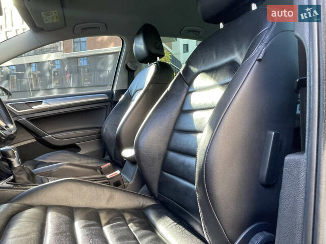 Серый Фольксваген e-Golf, объемом двигателя 0 л и пробегом 98 тыс. км за 8750 $, фото 22 на Automoto.ua