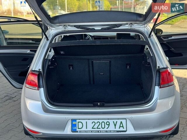 Серый Фольксваген e-Golf, объемом двигателя 0 л и пробегом 116 тыс. км за 7777 $, фото 14 на Automoto.ua