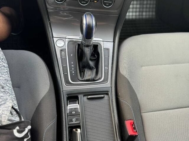 Сірий Фольксваген e-Golf, об'ємом двигуна 0 л та пробігом 188 тис. км за 7800 $, фото 26 на Automoto.ua