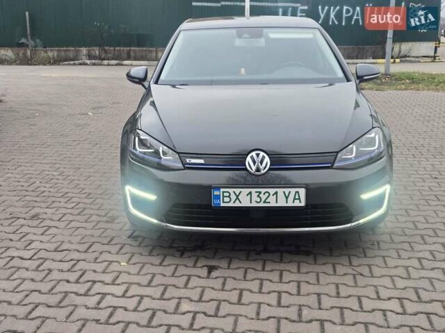 Серый Фольксваген e-Golf, объемом двигателя 0 л и пробегом 170 тыс. км за 7800 $, фото 19 на Automoto.ua