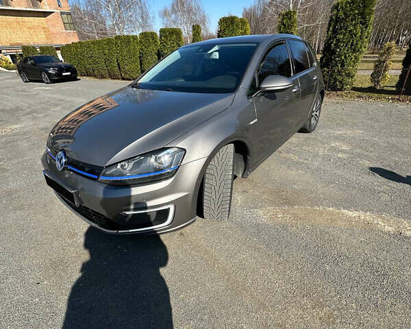 Сірий Фольксваген e-Golf, об'ємом двигуна 0 л та пробігом 150 тис. км за 9200 $, фото 5 на Automoto.ua